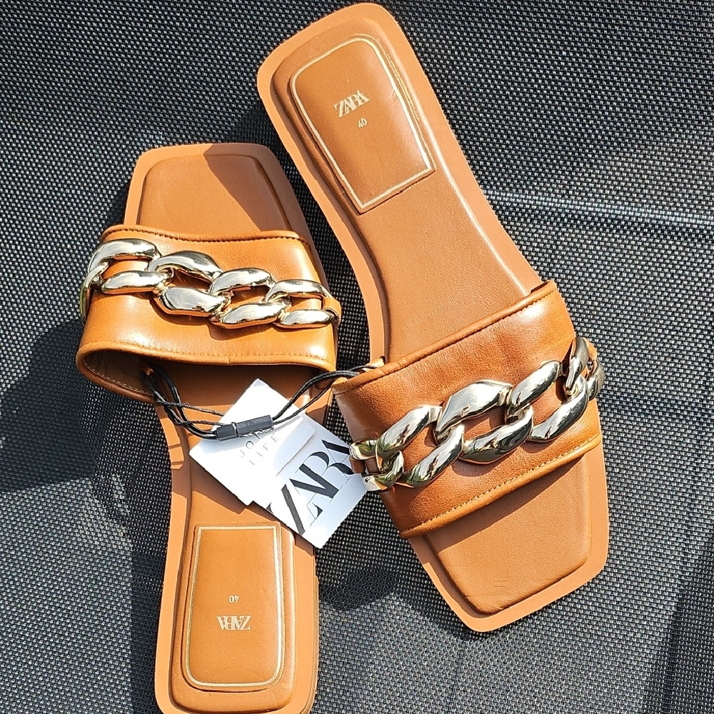 NWT Zara Camel Slides with Gold Chain Accent